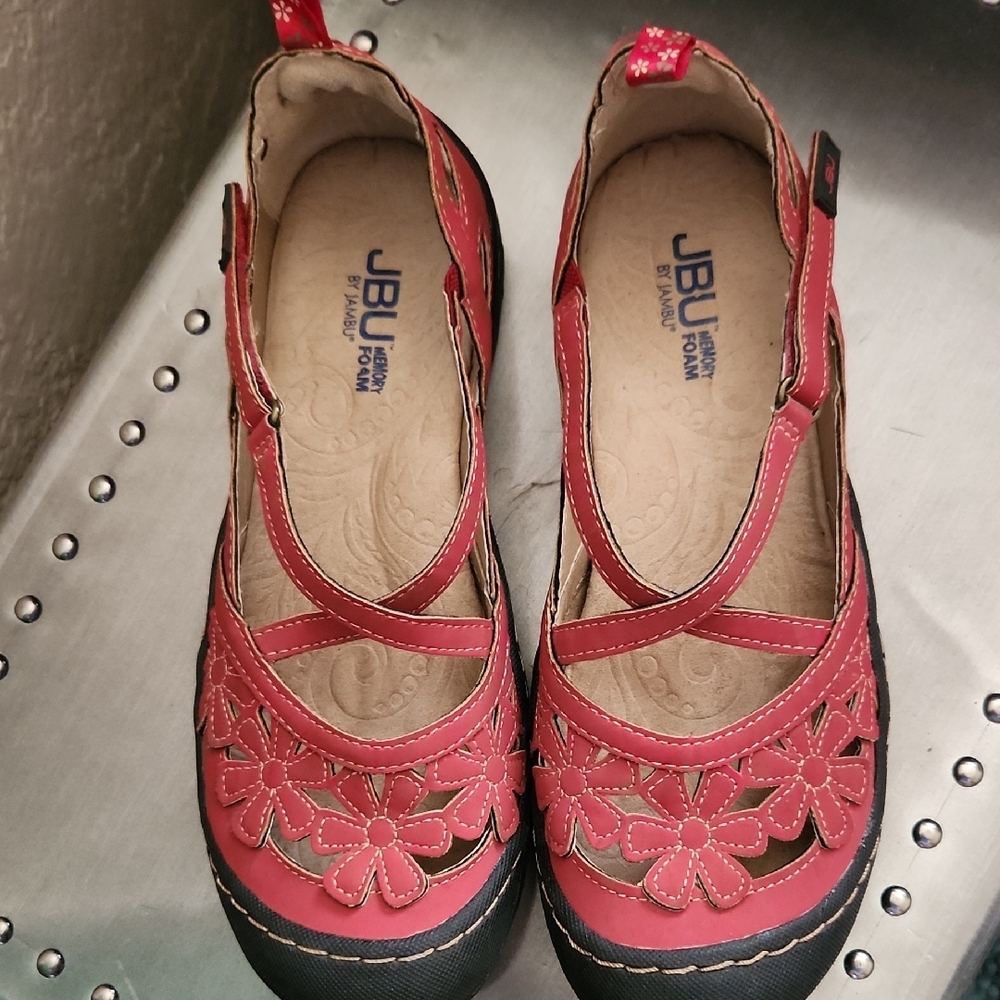 JBU Women's Red Floral Cutout Shoes